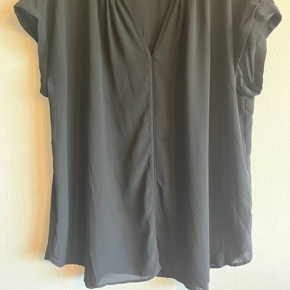 Blouse - Picture 2 of 3